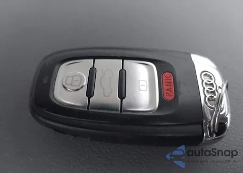 2010 Audi A4 2.0T Premium z USA, uszkodzony, nr VIN WAUBFAFL5AN002150